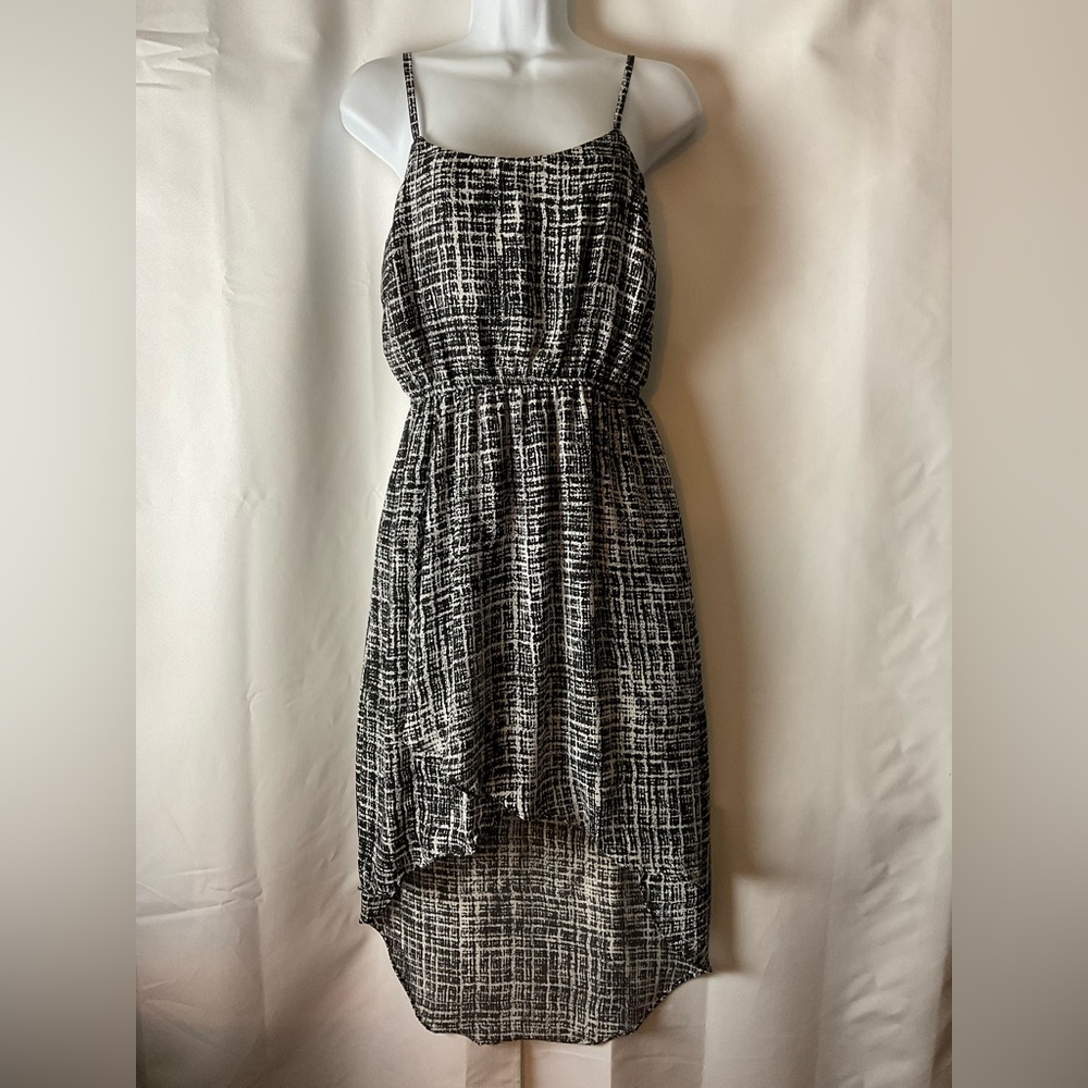 Forever 21 Womens M black and white high low sleeveless spaghetti strap sundress